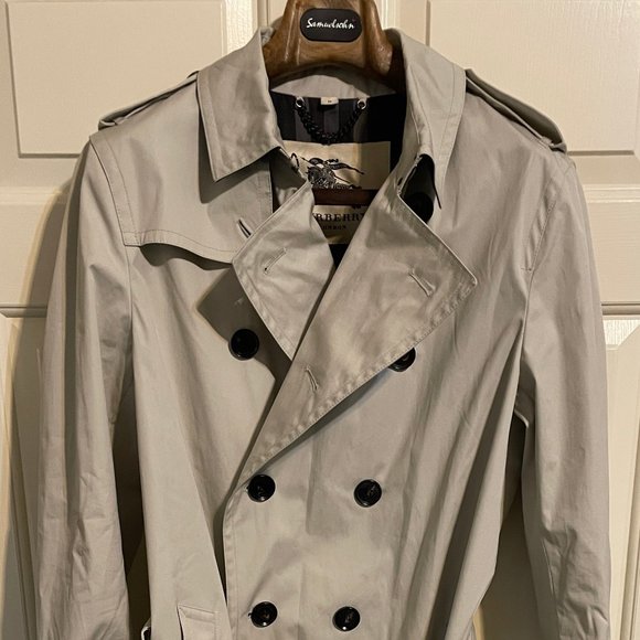 $3200 Burberry Belted Tan Trench Coat - 40/42  (Large- XL) - Picture 1 of 15